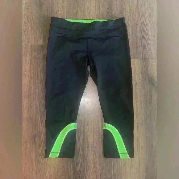 Lululemon Run Inspire Crop II Leggings in Black/Frond 2 Womens Size 12 - Picture 3 of 6